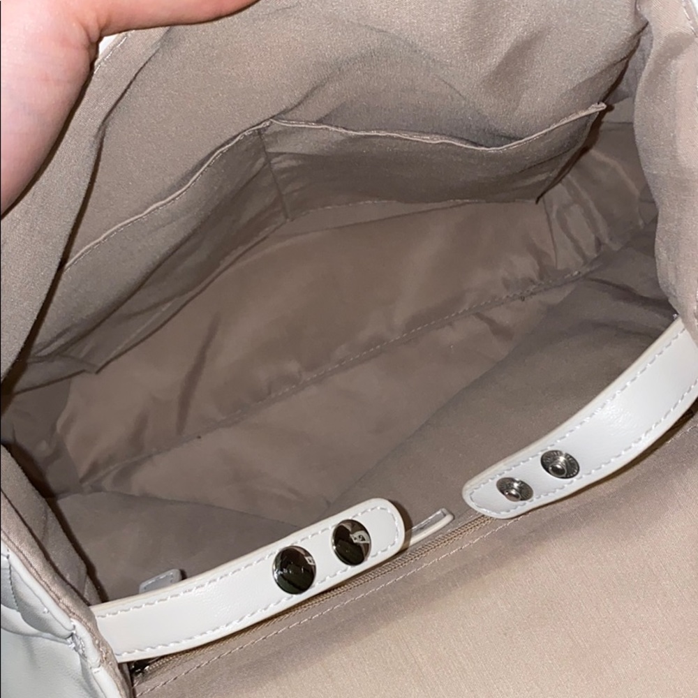Backpack - Picture 4 of 4